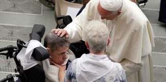 La persona humana tiene una dignidad que nadie ni nada le puede quitar