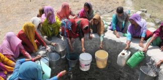 Por una nueva solidaridad intergeneracional Por eso, además de una solidaridad leal entre generaciones, es necesario percibir la urgencia ética de "una nueva solidaridad intergeneracional"