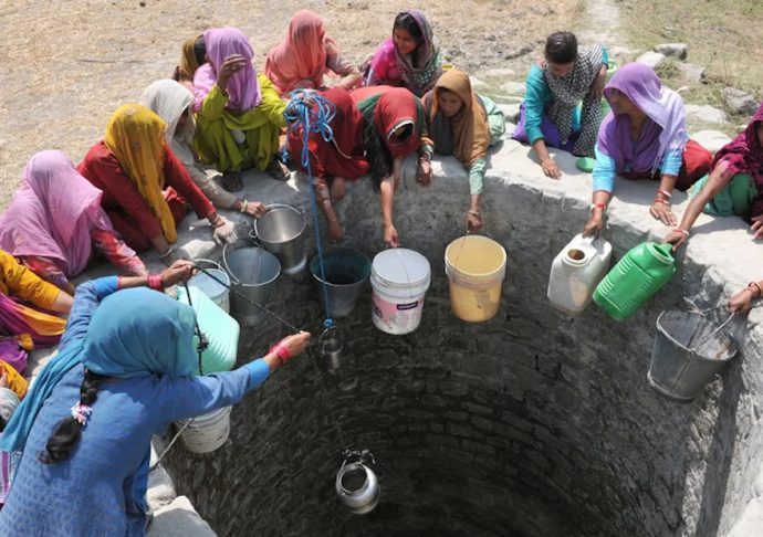 Por una nueva solidaridad intergeneracional Por eso, además de una solidaridad leal entre generaciones, es necesario percibir la urgencia ética de "una nueva solidaridad intergeneracional"