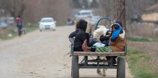 No preguntes. La culpa es de los muertos.