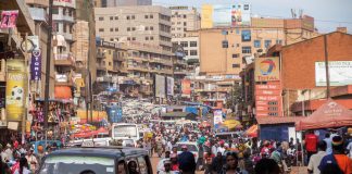 Uganda al borde del precipicio