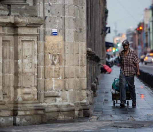 La verdadera adoración exige amor por los pobres