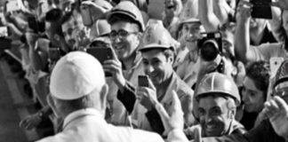 Jubileo de los trabajadores. El abrazo de los Papas a los obreros